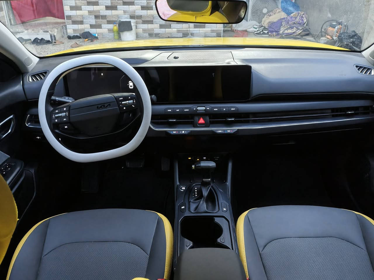 سلام عليكم K4 موديل 2025 مواصفات نص فول بصمه شحن لاسلكي سايد ابريك كهربائي لون اسود مصبوغه ليموني السياره كامله بس بدون رقم امبدل بيها بس باب امامي جهة يسره  وجوملغ راجع نفسيته المكان بغداد رقم الهاتف ***********
