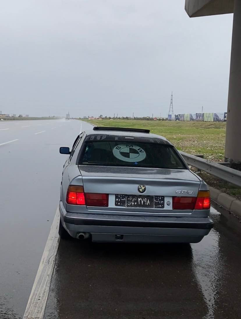 بي ئيم ٥٢٠گيرعادي ئارم پلاستيك سليماني به شه رت سلايت كاره بايي ٢ جام كاره بايي جه مپه كي پيشي خه فيفي هه يه ته قه و ره قه به شه رت ٤ تايه ويلي لؤكي له سه ره گير و مه كينه به شه رت داواي ٤٠ وه ره قه و مه عمه له يه كي برايانا شوين هه ولير أربيل, العراق


**إذا كنت صاحب هذا الإعلان وتريد حذفه لأي سبب، رجاءا أرسل رسالة إلى الدعم الفني**