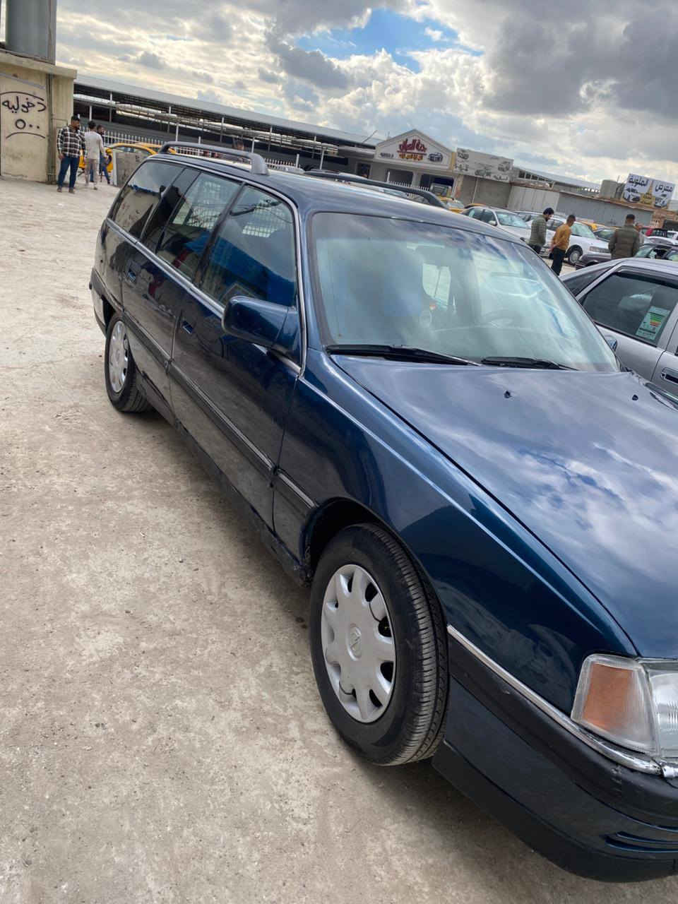 سلام عليكم للبيع اوميكا موديل 1992استيشن حجم 20 بلادي رقم كركوك مشروع وطني جديد سنويه صبغ جماليه بدون ضرر دفتر بانزين سعر 35وبي مجال عنوان كركوك كير عادي محرك بشرط رقم هاتف ***********
