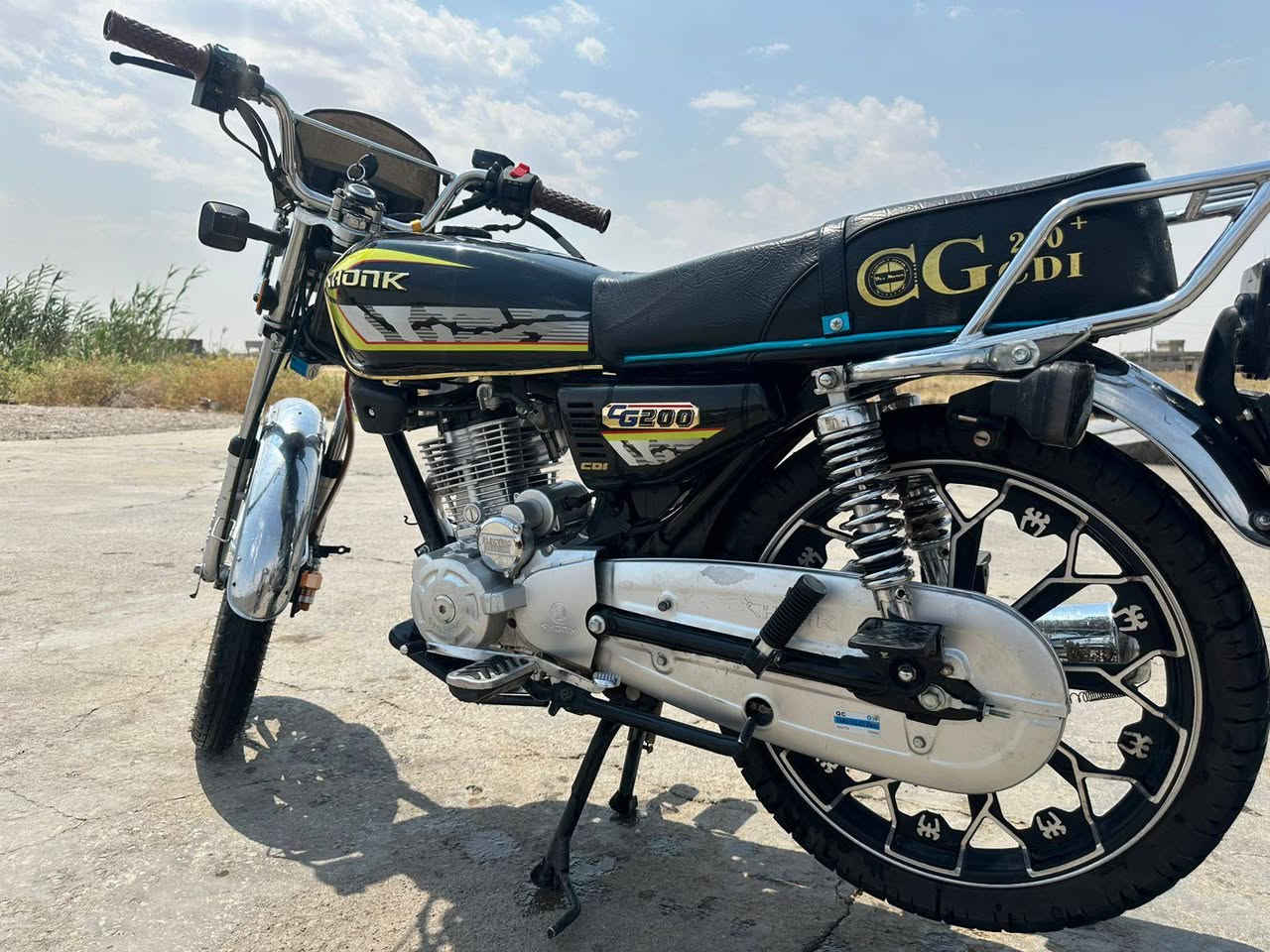 سولنك 2025 محرك200 شرط بعدو زيرو مستخدم قليل السعر 700
رقمي
 ‏‪***********‬‏
