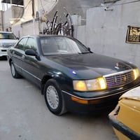 ٢٥٠٠ • اسود • رقم انكليزي