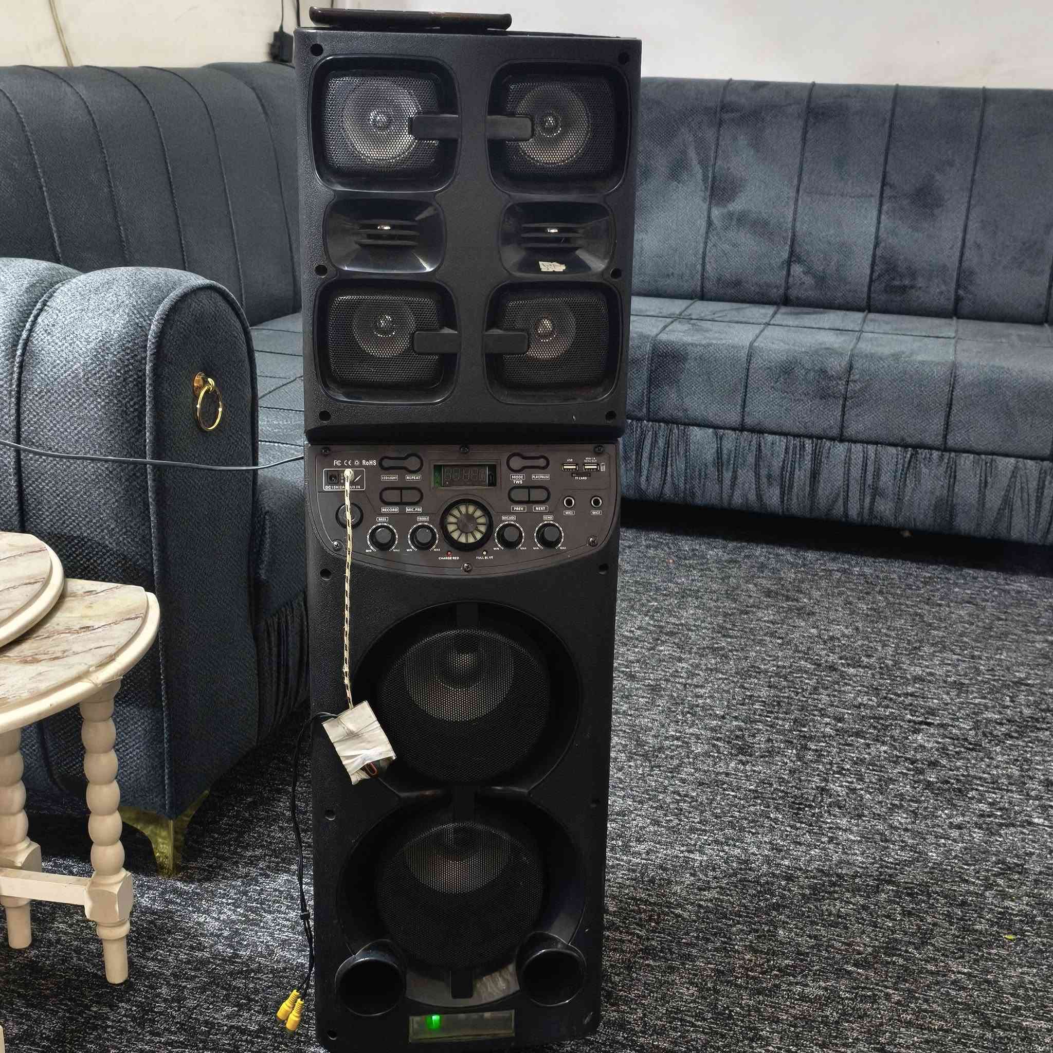 مضخم صوت ست سماعات يشتغل بس اوس بلوتوث خارجي السعر 100 مع التوصيل ***********
