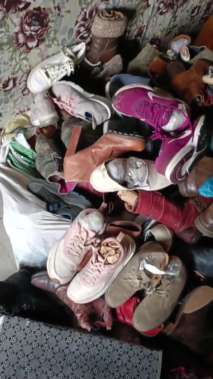90 جووت پێڵاوی بالەی ئەوروپی بۆ فرۆشتن جووتی 750 دینار شوێن سەیدسادق
***********
