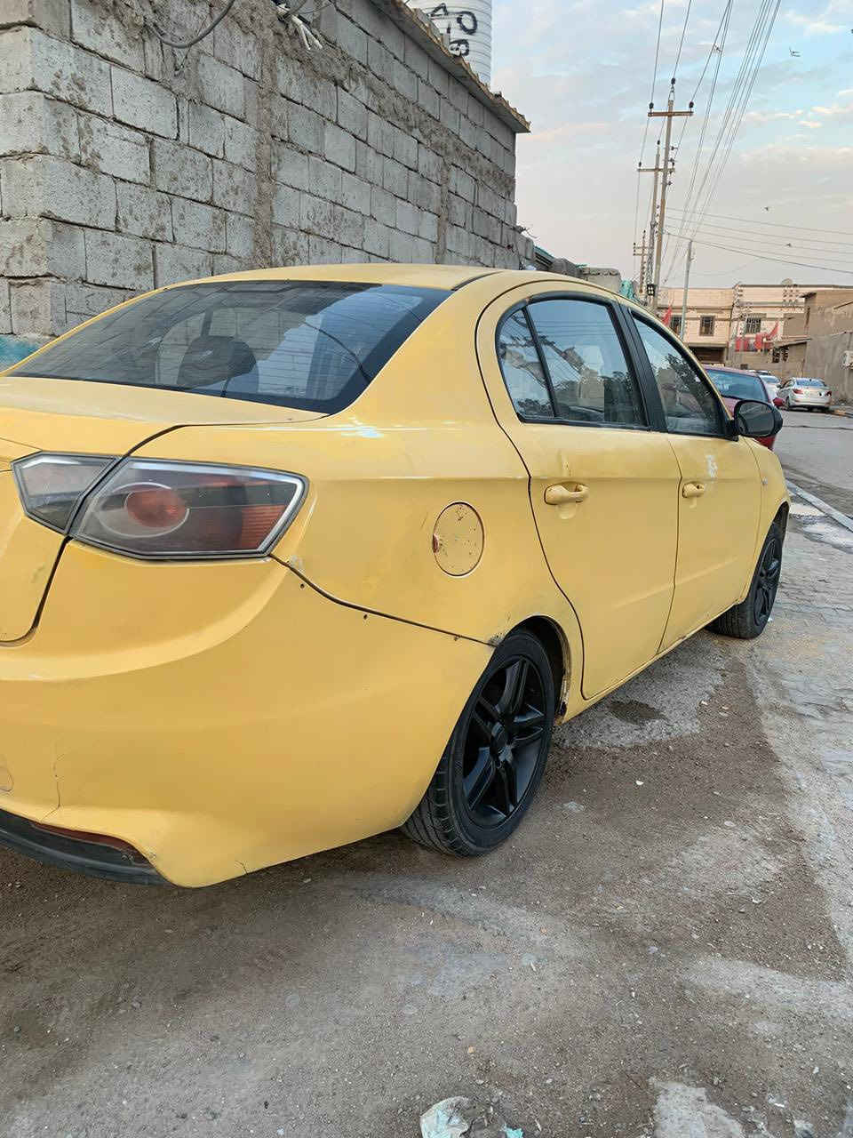 السلام عليكم فاو ٢٠١٤ رقم خصوصي سنويه ٢٧ سياره مال تكسي بس محتاج اريد ابيعاها السعر ٣٣ وبيها مجال مكاني بصره امو الداخلي ***********
