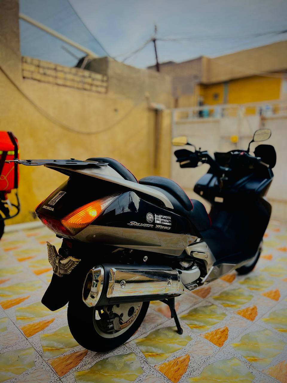 سلفر ونج لونين 400cc
فول مواصفات
ABS
تدفئة بل يدات
سويجات 2
أوفر مود
شاشة 
لايت زنون أصلي 
واقيات
ماشية 51
مكاني بغداد جسر ديالى القديم
***********
