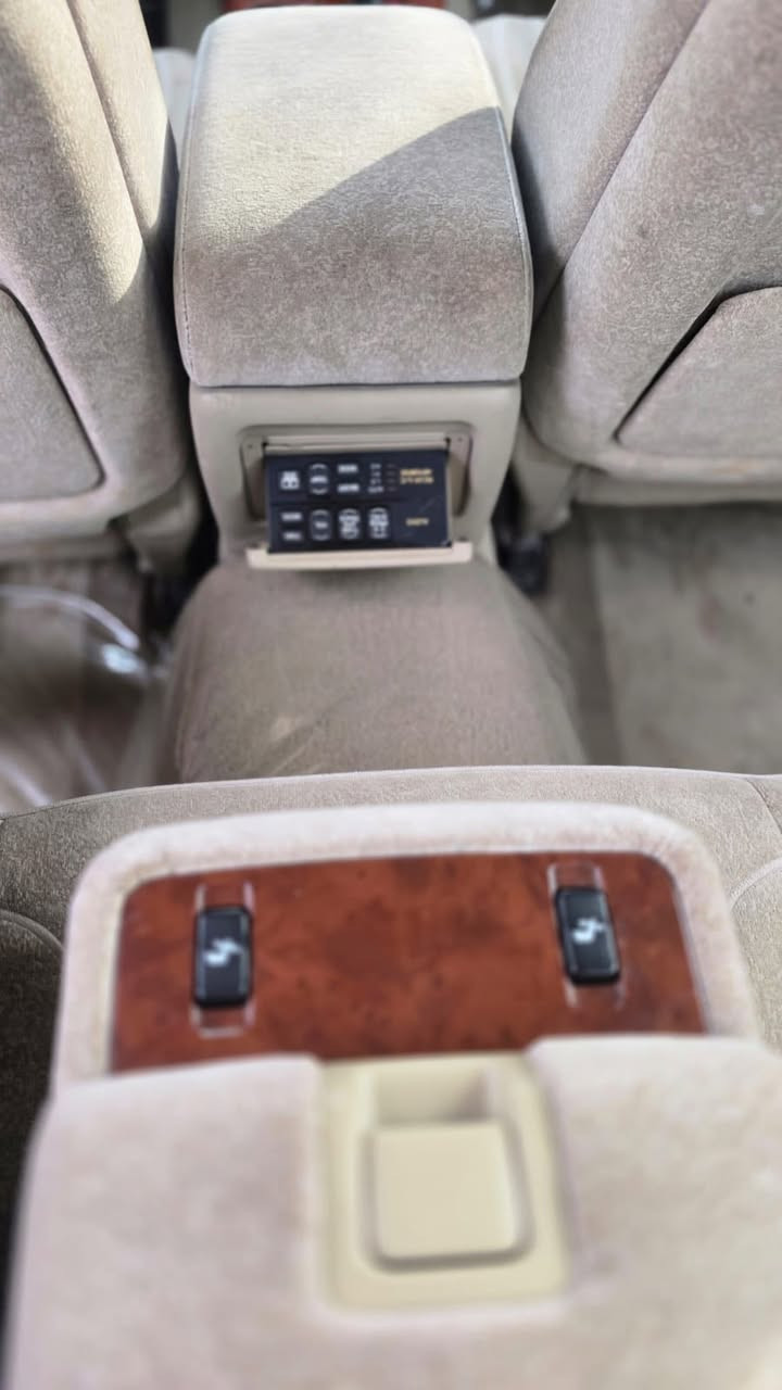 مەلیکە مووس موسس بۆفرۆشتن پیش ودواعادی مەکینە گەورە ٤دوگمەی فول بەس سلاید وجلد نیە هەمووشتیکی بەشەرت تەبریت ساردووو گەرم هەمووی بەشەرت مۆدیل٢٠٠٠نرخ٤٥گەلاوو مەعملە🖤***********
