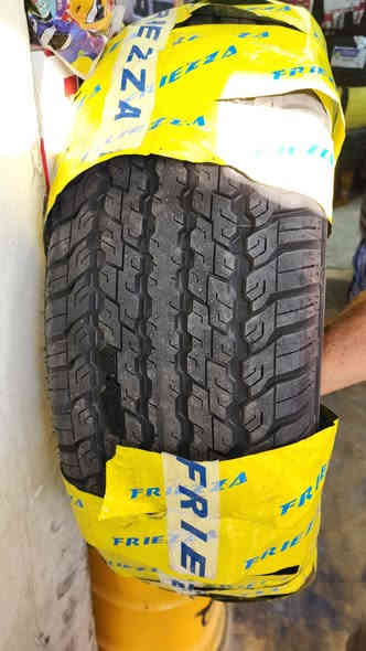 السلام عليكم
متوفر إطار بلاك ارو 
المنشأ الصين 
القياس ٢٦٥/٦٥/١٧ 
نقشة أصلية 
انتاج ٢٠٢٥ 
السعر الزوج ١٣٨ الف دينار عراقي 
متوفر توصيل لكل محافظات 
الموقع بغداد الكرادة مجمع مشن طريق معسكر رشيد 
للتواصل معنا على الرقم متوفر واتساب 
***********
