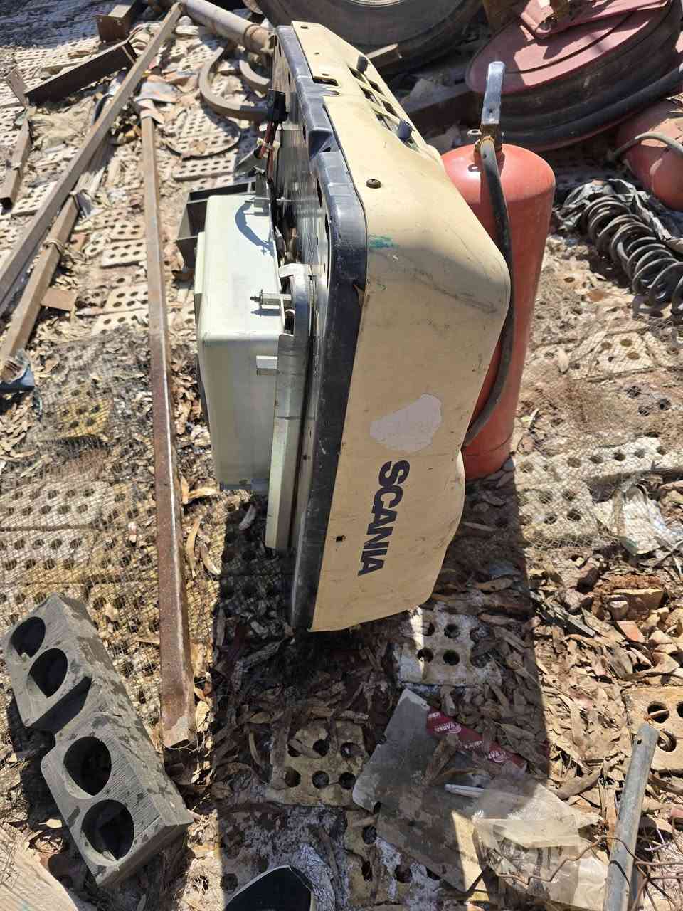 تبريد شطح مال سكانيا للبيع
السعر ٢٠٠ الف 
رقم الهاتف ***********
