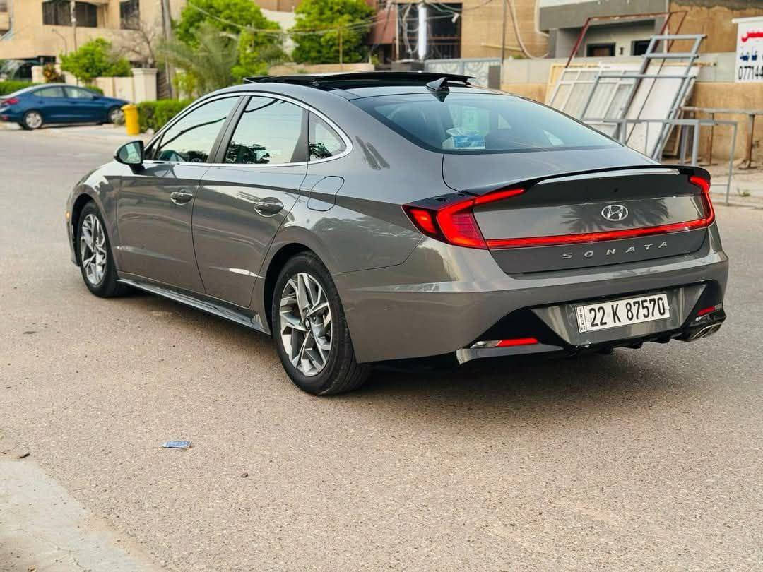 2023  سوناتا  فول مواصفات
محرك 2500 ماشيه 40 الف

رقم اربيل 
الموصفات
• بانوراما 
• بصمة وبصمة ابواب لمس + ترحيب
• تشغيل عن بعد 
•  كامره خلفيه 
• 4 رادارات نقطه عمياء وتحديد مسار واوتو بريك وقياده آليه
• + كشنات كهرباء
• دواخل السياره اسود
• دشبول الكتروني
• قطعتين تبريد + مناخ منفصل
• شحن وايرليس + 3 مخارج USB
• هاند بريك دگمه + شفتر الگير دگم
• 4 مودات قياده
• تدفئه  كشنات
• لايت 4 عدسات LED + حاجب اناره نهاري
• بگ لايت LED
• شاشه كبيره حجم 10.2 انج
• اوتو هولد
وبعد اكو مواصفات مذكرتهن
الضرر جاملغ فقط 
شواصي لغود مكفوله
راديترات مروحه تبريد بلادي
براكيت بلادي 
 بدون اي دواخل
***********
