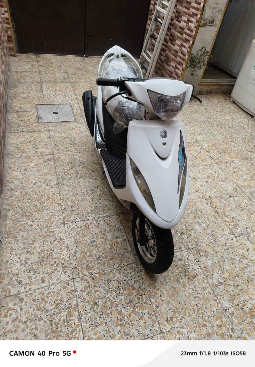 دراجة ماكس عدلة
كاملة ومكفولة من كلشي 
بغداد الحبيبية ***********
رايدهة ٦٠٠وبيهة مجال
