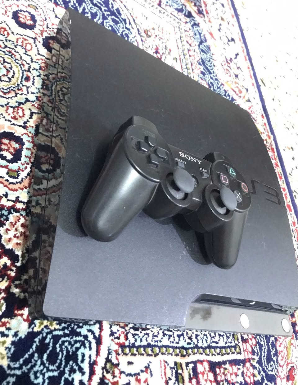 متوفر ps3 slim
نظافته كدامكم مهكر وبيه ثمان ألعاب
مع ملحقاته
مع جوستك عدد واحد
ألعابه:
Gta5
Ninja3
Rio
Blur
Mincraft 
Blood drive
Call if duty black ops يحتاجلها تحديث من تفتحها تطلع شاشة سوداء 
Mortal compat كذلك طالبة تحديث
بغداد كمالية سعره ١١٠ بيه مجال بسيط


**إذا كنت صاحب هذا الإعلان وتريد حذفه لأي سبب، رجاءا أرسل رسالة إلى الدعم الفني**
