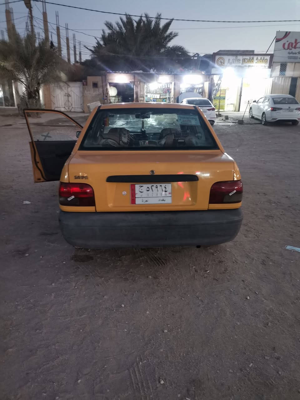 سايبه موديل ١٥ كير ومحرك وحداديه وتبريد مكفولات السعر ٣٥ وبيه مجال رقم بغداد العنوان كربلاء مصفر السياره رقم الموبايل *********** وبيه جاملغ الأمامي فقط
