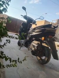 دراجه سكنز موديل 23 ناقصها فقط كفر امامي  الكهربائيات مالته شغاله بس م...