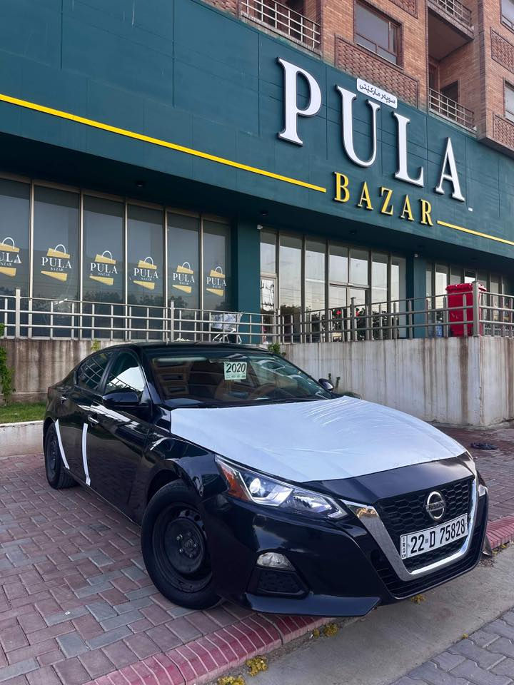 للبيع التيما 
السعر 124 بيها مجال بسيط
***********
موديل 2020
ماشيه١٠٠ 
تحكم ستيرن 
تثبيت سرعه 
رادار بلادي 
حجر بلادي
شاشه لمس 
كاميرا خلفي 
بصمة تشغيل 
بصمة ابواب+صندوق
كراسي هيتر 
تايرات وياله جديد 
كير مكينه بشرط 
حداديه امامي خلفي جديد 
تبريد ثلج 
السياره مابيها برغي نقص 
باسمي تحويل ثاني يوم  
ضرر السياره جاملغ+ بونيد + 
مكان السياره ديالى خانقين
