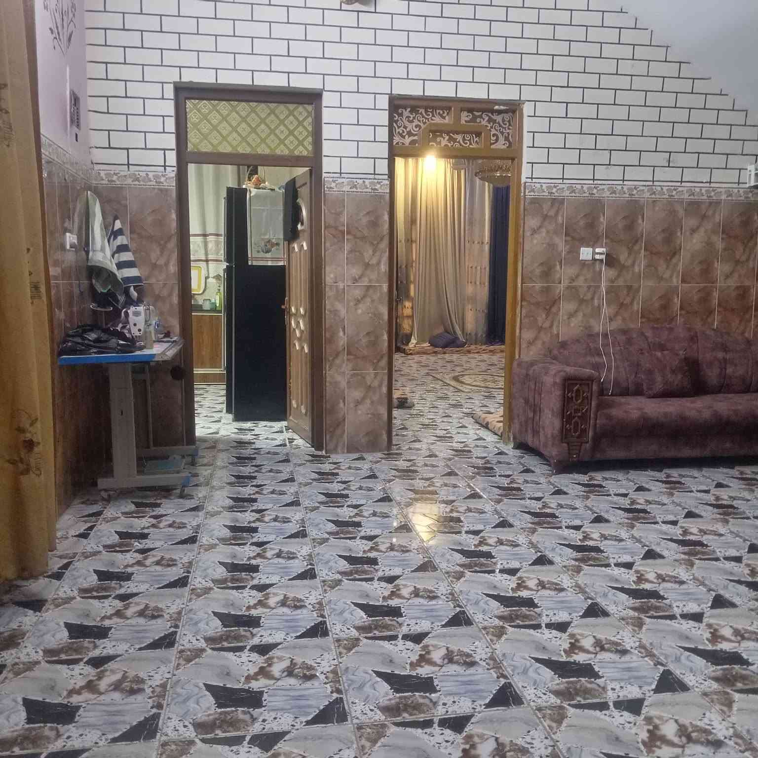 بيت للبيع في الفلوجة حي التأميم الثانيه خلف مدرسه سارية طابو صرف
مساحة 200م
يحتوي على ديوانيه مطبخ صاله 6 غرف نوم 
بيت جاهز 
السعر 120 مليون 
الاستفسار الاتصال على الرقم
***********

