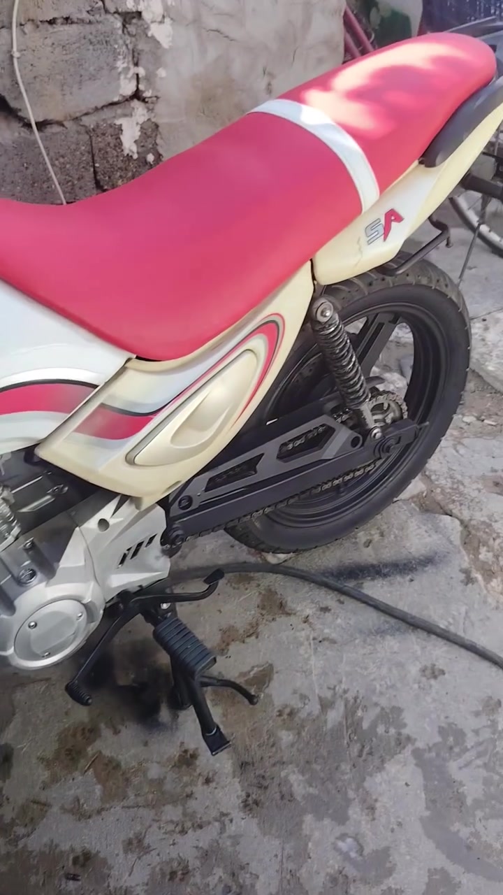 سلام عليكم ❤🔥
دراجه للبيع 🏍
محرك ما مفتوح بيه تفيلس فقط❤
محرك 200 🔥💎
سعره 570 الف بيه مجال قليل 🔥🏍
مكاني بغداد الكرخ البياع 🔥💎
المو شراي لا يعامل وينطي كلمه وما يشتري ويتعبني💎
دراجه كشخه ودلفري مال شغل💎
رقمي ***********🔥🔥
