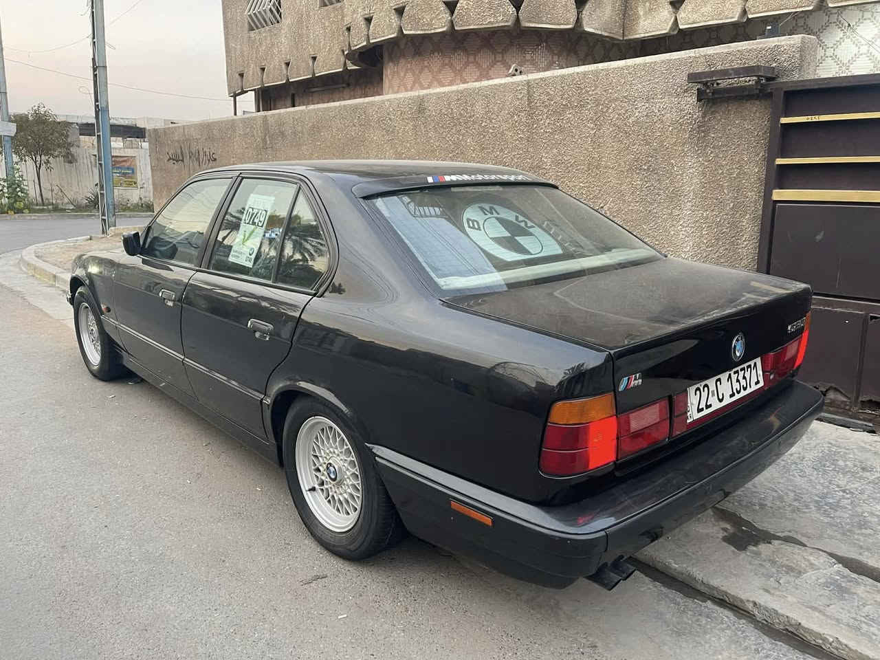 السلام عليكم للبيع BMW اصل 525 وارد ياباني بدون سلايد داخل اسود جلد السياره باسمي تحويل مباشر السياره جاهزه من كل النواحي مابيها اي نقص مكاني بغداد الدوره وهاذا رقمي ***********
