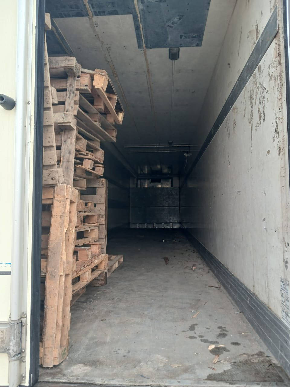 براد شيرو 2004 تخم تاير  جهاز  200 جديد 
بي تصليح بل الصفحه شي مترتين مكان ابو دشير 
الاستفسار *********** السعر 150 وبي مجال
