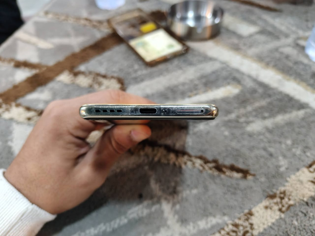 مبايل انفنكس نوت 40 برو
جهاز غني عن التعريف 
جهاز حيلل نضيف نضافه 95٪
ذاكره 256 
رام 12+12 /24
السماعات ستيرو دبل
الشاشه منحنيه 120هيرتز
60 فريم ببجي
الكامره 108 ميكه بكسل 
الاماميه 32ميكه بكسل 
شحن عكسي ولاسلكي 
اغراضو كاملهه وكارتونو موجود
شاحنه 70 واط
وشحن الاسلكي 20 واط
للبيع السعر 275 وبي مجال 
مراوس ويه ايفون 11 وفوق وانطي فرق بسيطططط جدأ


**إذا كنت صاحب هذا الإعلان وتريد حذفه لأي سبب، رجاءا أرسل رسالة إلى الدعم الفني**