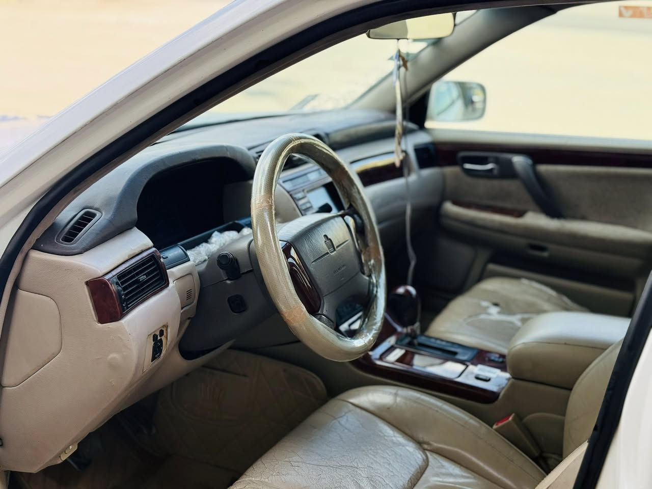 مەلیکەی (ساغ)
‎     . مەکینەگەورە  
‎ .ساردوگەرمی ئیشدەکات .
 👌 ناو زەردی،شاشە-جڵد  
بیانوو بڕ ناو پاکەت📦   

نرخ:(٤٥)گەلا کۆتایی 

‎.📍شوێن:(سلێمانی)
‎. ژ.م ☎️ ***********
‎. ژ.م ☎️ ***********
‎. ژمارەی کۆڕەک ڤایبەری لەسەرە 🛜
