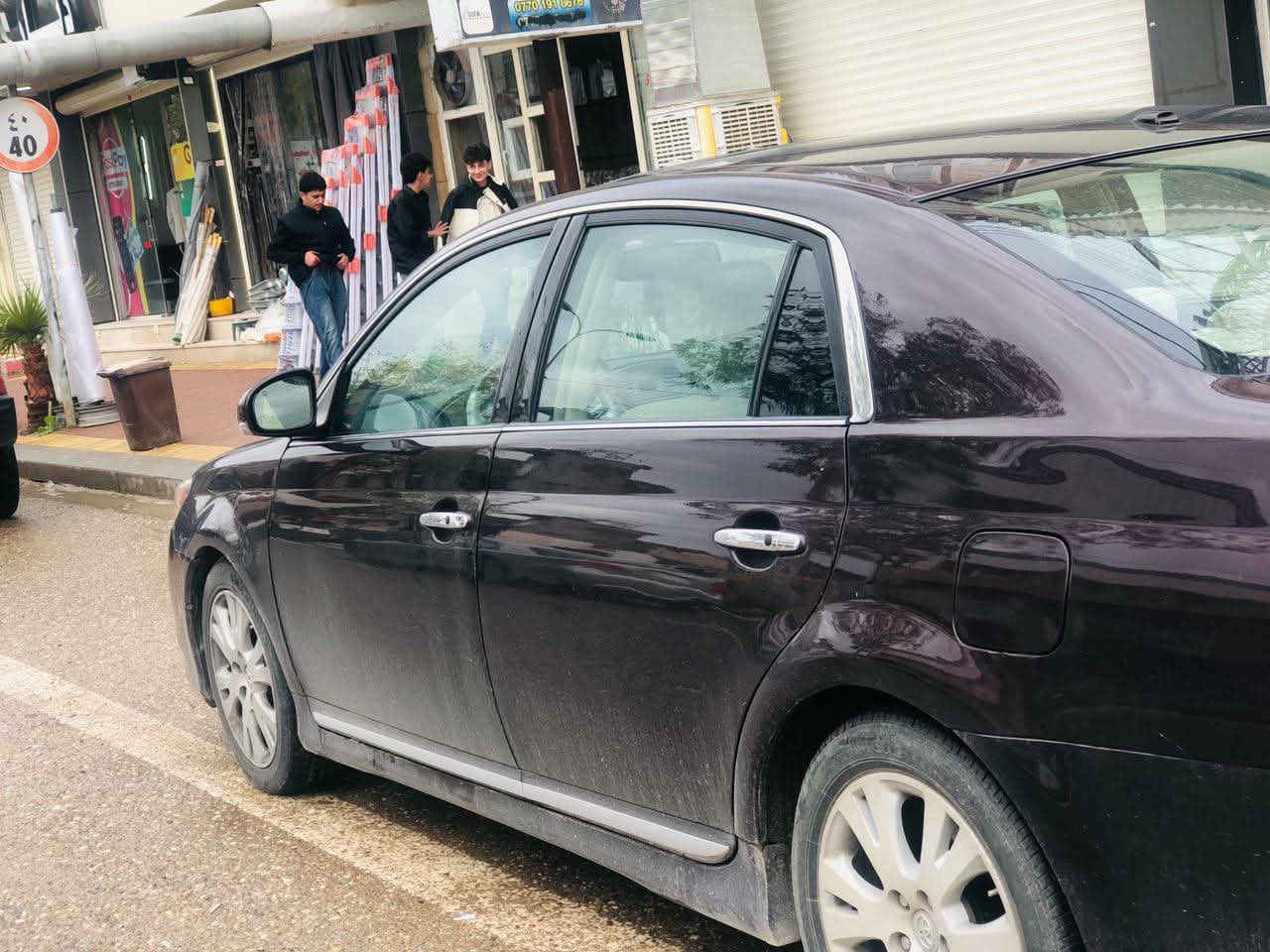 ئەڤەلۆن ساق لۆک لۆک 
ساق ساق
سەیارەکە زۆر لۆکە هی ماڵە

حیزام بۆیاخە لەسەر ساقی بە شەرت

2011

مارۆنیە

فوول فووول limited

250 مەسرفی نیە

سەوتی دیجیتاڵ و ئەمانەی نیە مەکینەی وەک شوشەیە

کەلار

0777 885 8481
موشتەری نیت سەرمان مەیەشێنە
