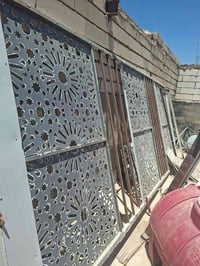 ستارة حديد • ٥م عرض • ٢م ارتفاع