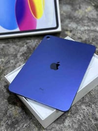 ايباد 10 ذاكره 64 بطاريه 95 وفوك جديد لايباد زلغ واحد ما بي بوضع شركه ...