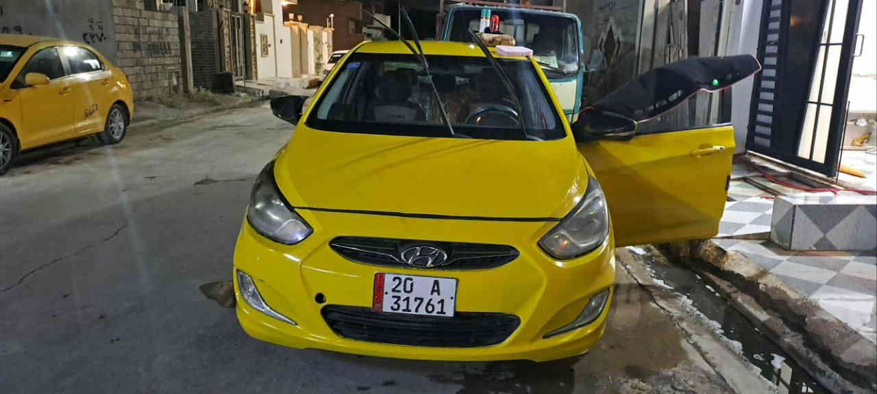 السلام عليكم
اكسنت 2013 امريكي 
محرك صرف وتبخير GDI 
تبريد كير طخم شرط يعوزها درايم شفت اليسار 
بيها معجون عالفحص 
رقم ديالى انكليزي سنوية بأسمي لنهاية 2026
تايرات اخو الجدد 
كهربائيات كلها شغالة 
السعر 85 وبيها مجال 
 العنوان زيونة مقابل المرور 
***********
