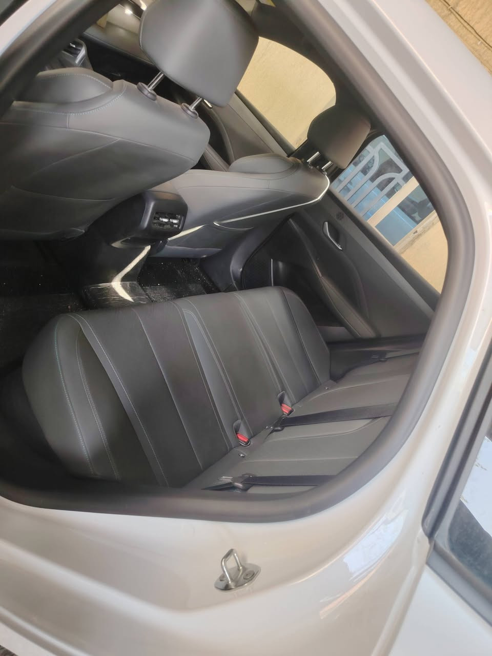 السلام عليكم بي واي دي بعدهة ممرقم ماشية ١٨٠٠ يعني زيرو
١٨ و ٢٠٠ مجال بصيط لان من المعارض ب ١٨و ٣٥٠ عنواني بغداد البلديات ***********
