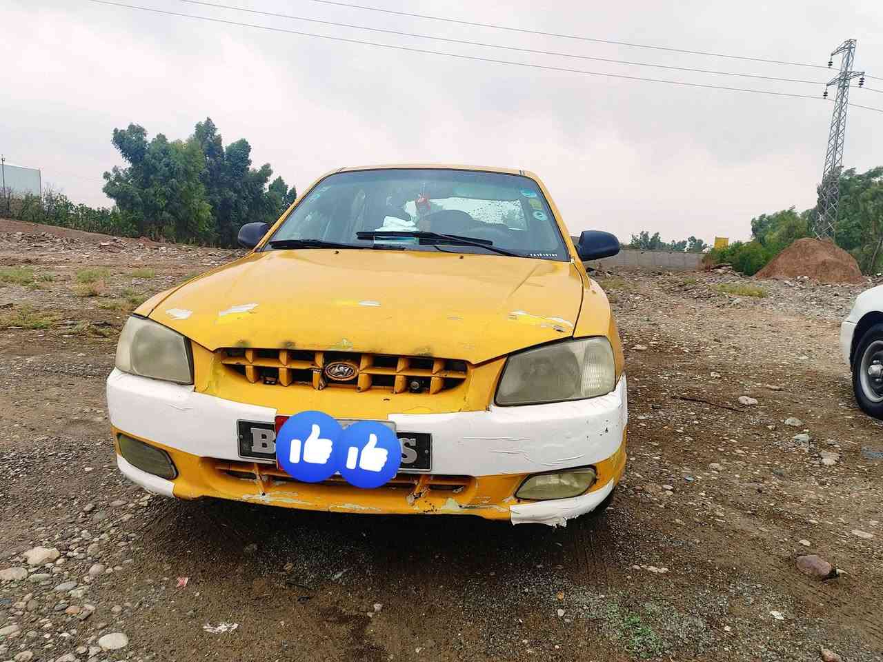 سياره اكسنت فيرنا موديل 2000
رقم بغداد للبيع 
محرك لا صرف لا بخار 
كهربائيات كامله 
تبريد + تدفئه 
تايرات طخم جديد 
صدر نضيف 
بطاقه بانزين 
 رقم 
***********
