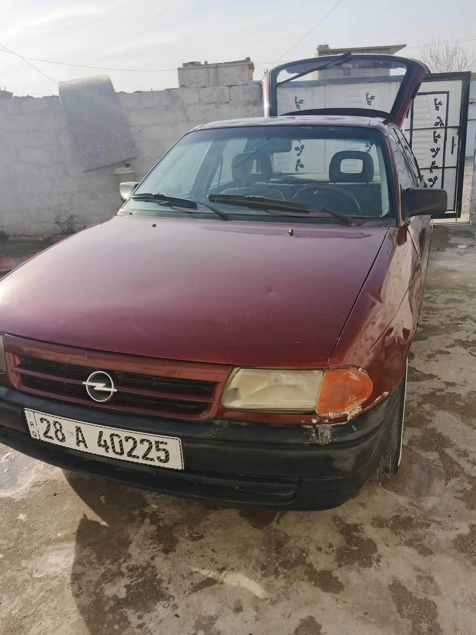 استرا موديل 1992 سنويه لي 2029
مصبوغه عام حجم 16 نوزل 
السعر 35 وبيه مجال 
***********
