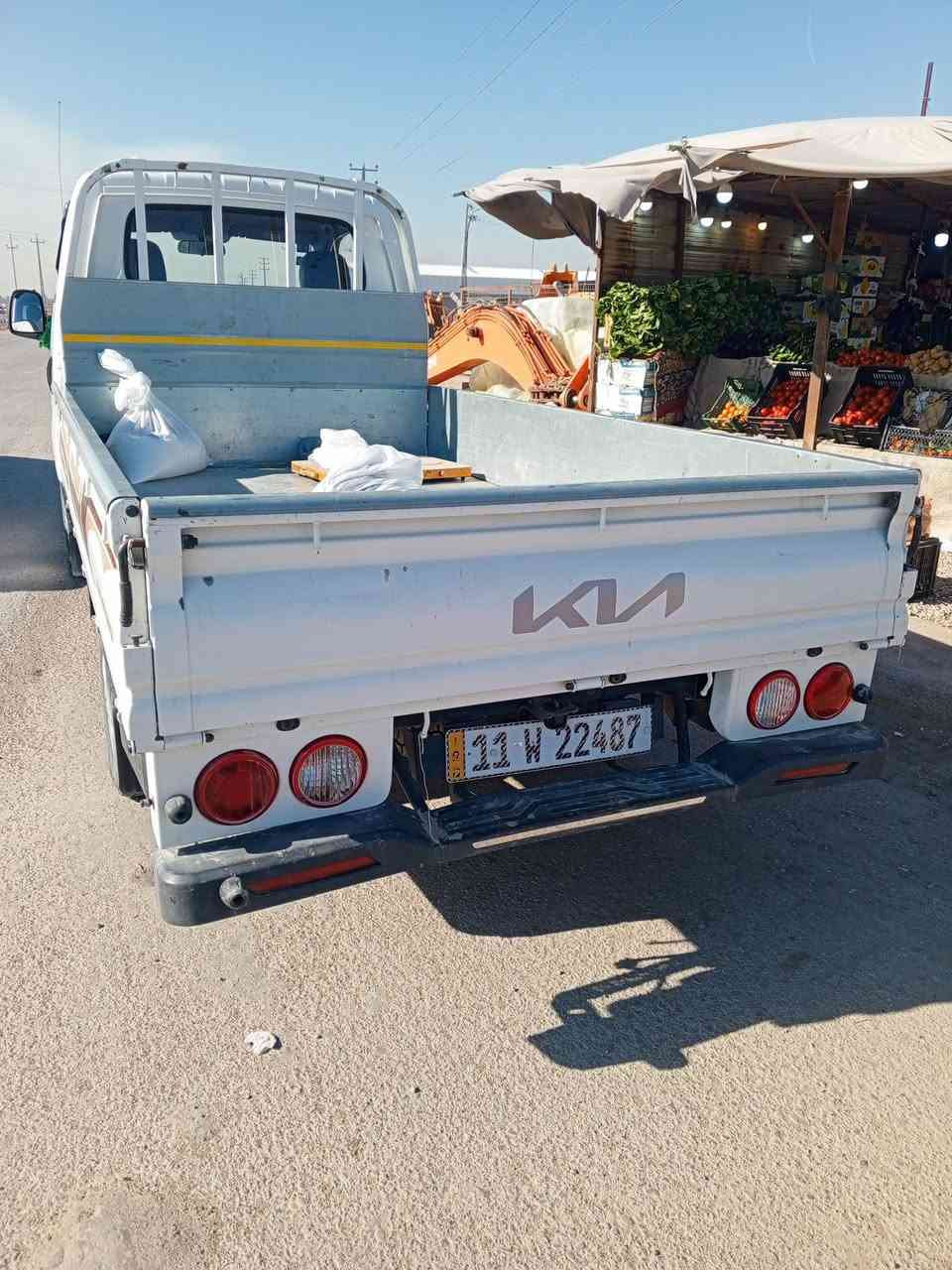 للبيع سياره كيه موديل 24 رقم بغداد/***********
