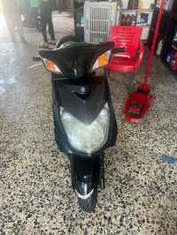 دراجه سكنس فحل كوري للبيع الدراجه صارلها شهر من نازله رمبه بعدها نظيفه...