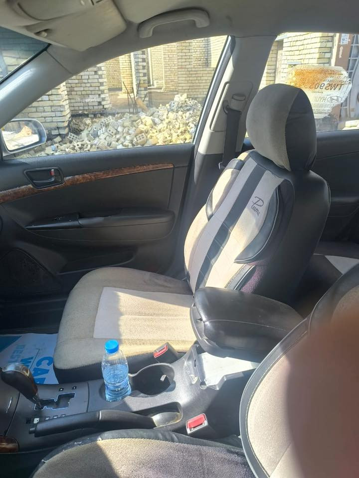 سلام عليكم مكلف بنشر سوناتا خطين الغاز ملغي مكينة كير جاهزات الكشر بي ملاحظات وجراد تبريد شغال محرك 2000 موديل 2014  السعر 110 بيها مجال 
للاستفسار ***********
