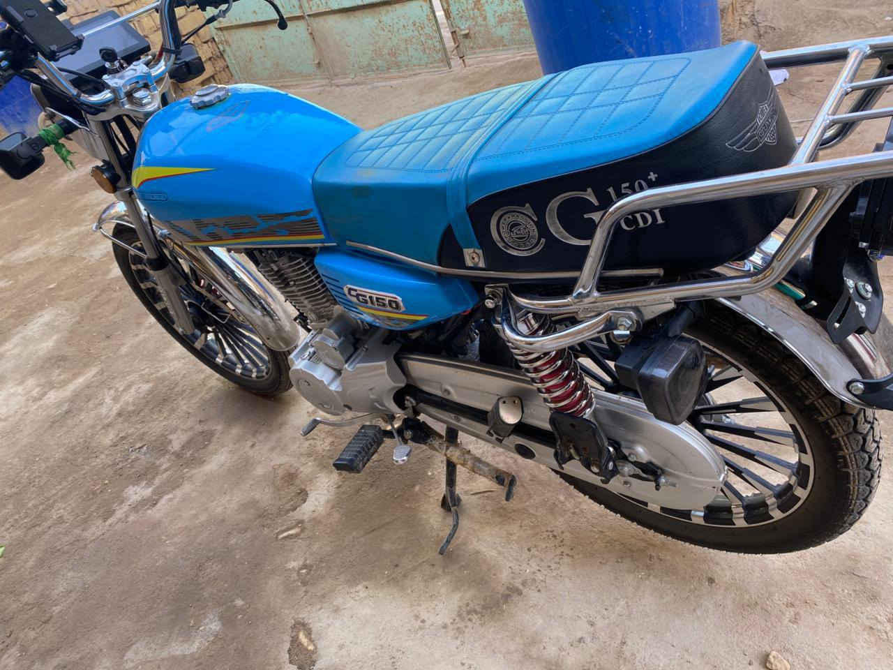 سلام عليكم
دراجه أخت الزيرو ثاني تبديله مال دهن شرط 
كلهه شغاله وشرط تشتغل عل بصمه نضافه 100٪
موديل 2025  /كلك /
المكان ناصريه سيد دخيل 
سعر 825  لمو شراي بروح اهلك لاتراسل 
***********
