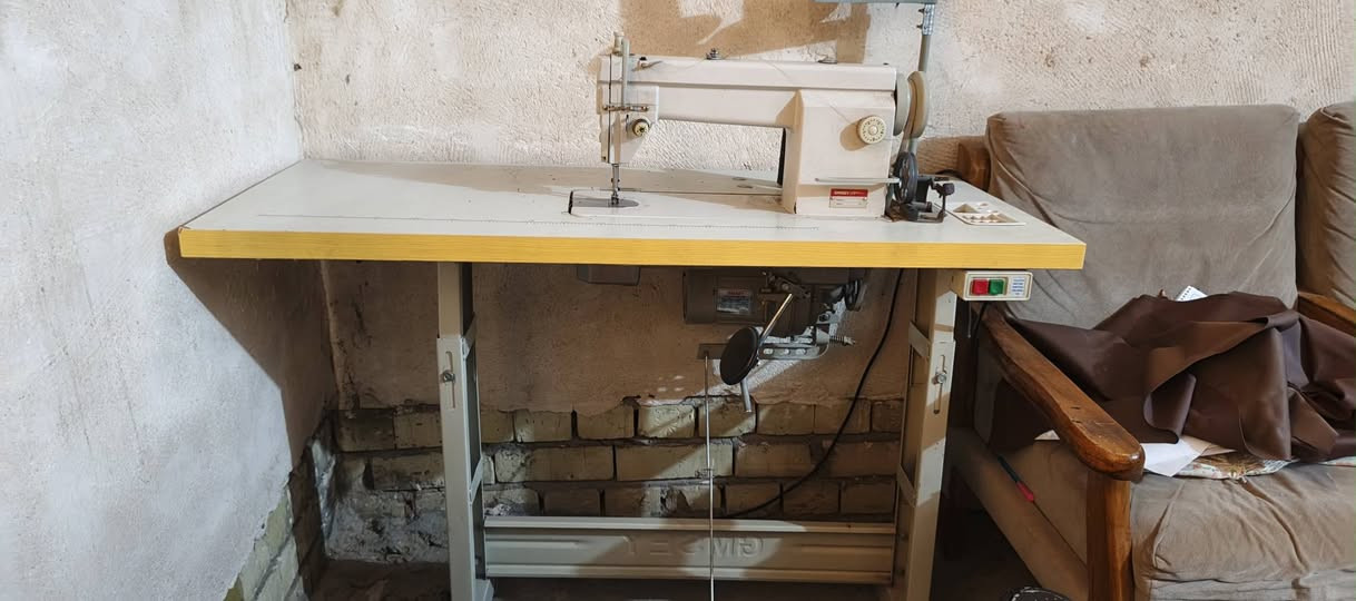 السلام عليكم مكينه صناعيه للبيع مابيها أي شي اسم المكينه GMSEY سعرها 225وبيها مجال لطيبين العنوان الطيفيه قرب محطته العلي مقابيل مدخل حي السلام للستفسار ***********

