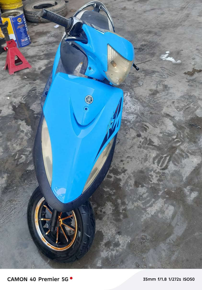 سلام وعليكم
ماكس عدله الدراجه نضيفه بوشه بلادي 
 مفتوحه شوكت ما تجي نكره سلف مكاني البياع 
***********
