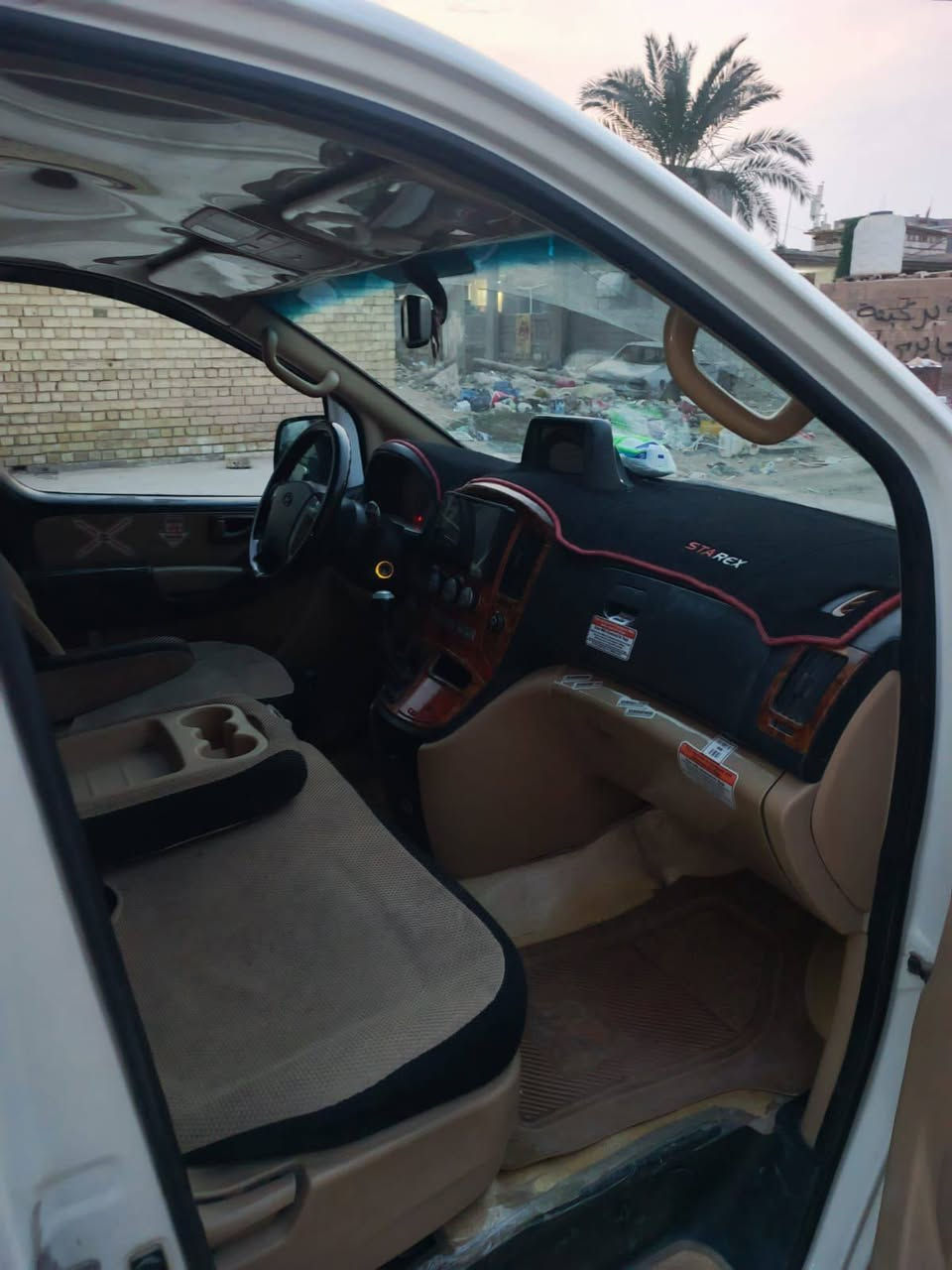 محرك وكير واكسن بحاله جيده لا تنقيص ولا تبخير 

كشر كما موضح بالصور سبع الوان مرايه شفط

ماسحه بالجامه الخلفية 

شاشه 

بلتوث 

مابيه اي نقص السيارة جاهزه 

رقم واسط نكليزي 

مصفره بحث وخط 

باسمي شرط التحويل ثاني يوم 

مكان السيارة واسط قضاء الصويره ناحية سيد الشهداء 

رقمي ***********
