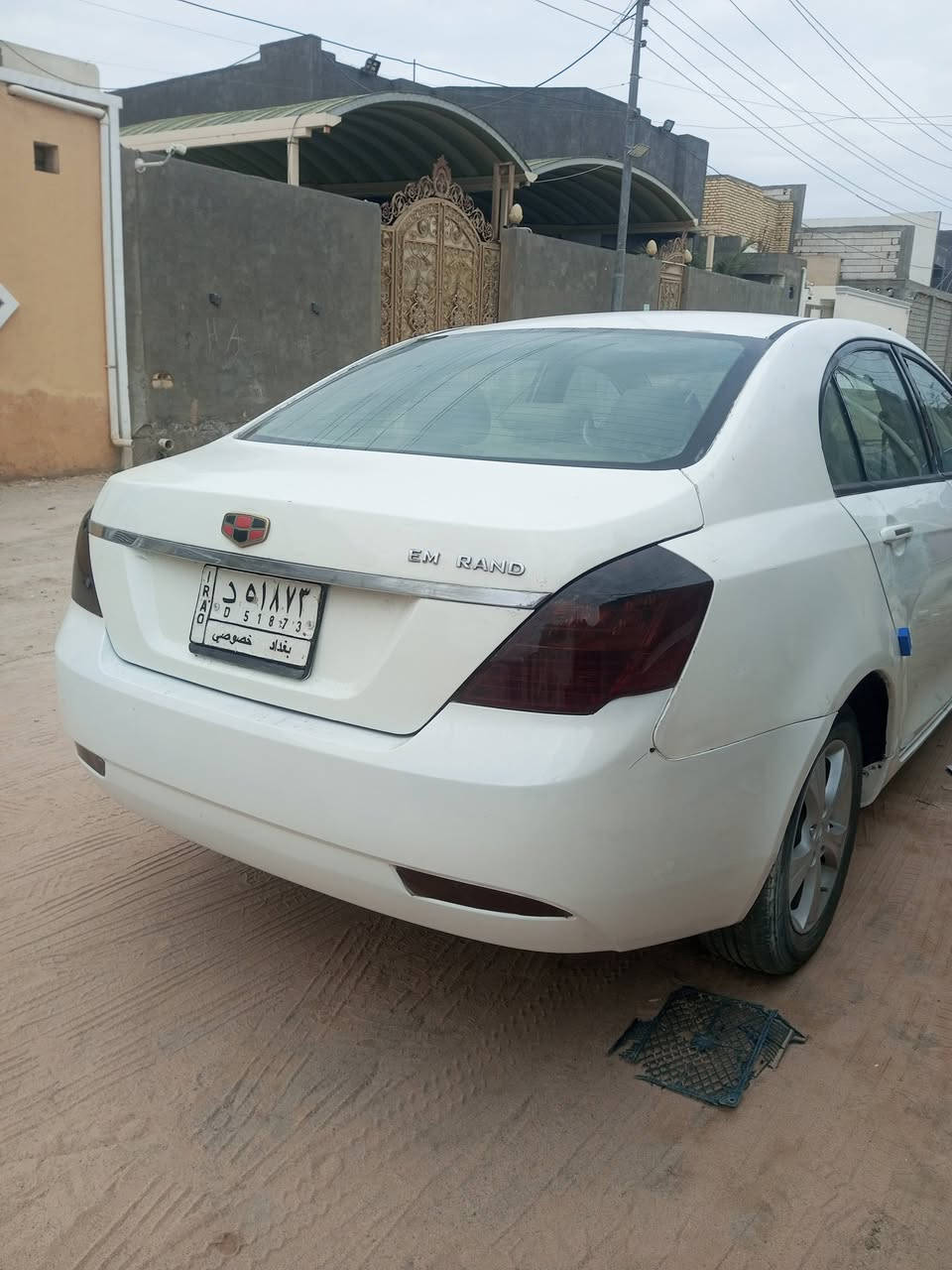 سلام عليكم من رخصة مدير الكروب ام كراند موديل 2011رقم بغداد بسمي مكينه وكير كورلا قبل سبوع شادهن مال حاويه مشط جديد باتري جديد حداديه جديد كهربائيات تبريد تخم تاير كله جديد شرط سياره الف ما ذب عليهه جاهزه سياره مرشوشه حزام جماليه سياره حلا من صور سعر 55وبيهه مجال مكان ناصريه رقم ***********
