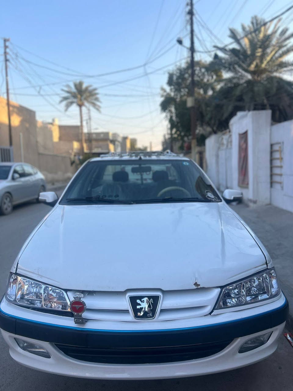 السلام عليكم للبيع فقط
بيجو بارص 2015خصوصي ابيضّ رقم إنكليزي كامله باسمي تحويل ثاني يوم مكفوله كفاله عامه عد  الخلفيه و الجاملغ الايمن بي شبر بارد قفط  كير مكينه خير من الله لا تنقيص ولا تبخير 
تجفيت جديد كامل شركه صدر امامي خلفي جديد
شادلها منضومه زنون ابيضّ دوشمه جديده تخم تايرات خط ابيضّ جديد سستم شاشه وسماعات وكامره 
السعر  52 $.   وبيها مجال 
العنوان بغداد  الامين الثانيه شارع الأرامل                                          
    هـ ***********
