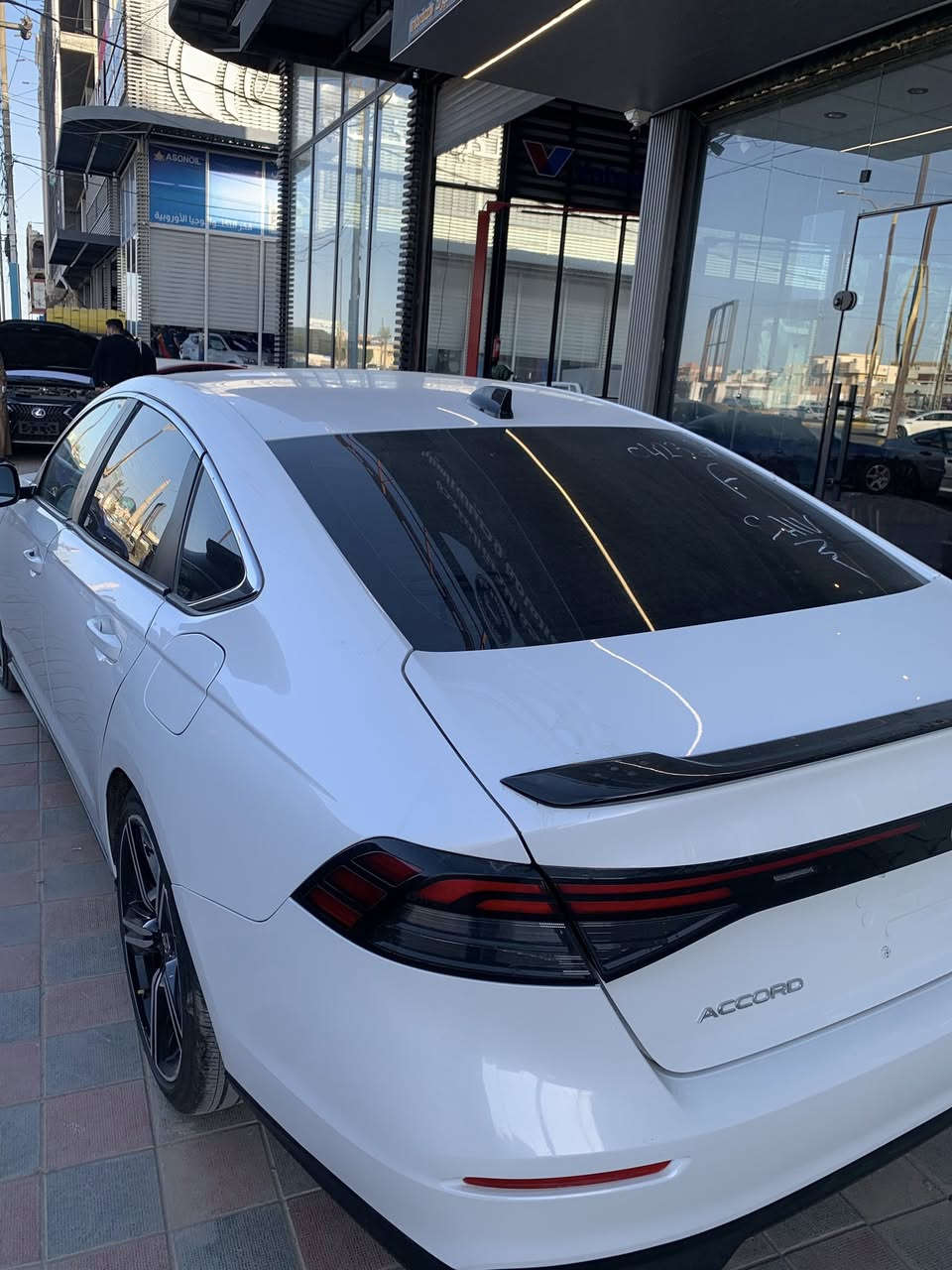 🚗 هوندا أكورد 2024 هايبرد سبورت للبيع 🚗
✔️ محرك 2.0 لتر – 4 سلندر
✔️ 146 حصان
✔️ دفع أمامي FWD
✔️ فئة سبورت – مواصفات حلوة واقتصادية بالبنزين
✔️ السيارة نظيفة جداً وجاهزة للاستخدام

🔹 الحادث موضح بالصور !!!
🔹 السيارة بحالة ممتازة 
ممشى 10,000ميل 

💵 السعر: 18,800 دولار

📍 الفلوجة - الانبار 
***********
