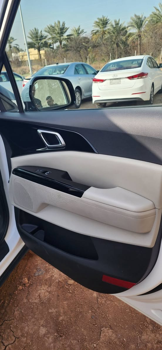 كيه كرنفال اربيل أجره بسمي السنويه موديل ٢٠٢٤ السياره جديده جديده على وضع الشركه حادثه ركن الصندوق يعني شبر واحد فقط بدون صبغ ولابارد ولارصعات فول الافول عدا الفتحه ***********
