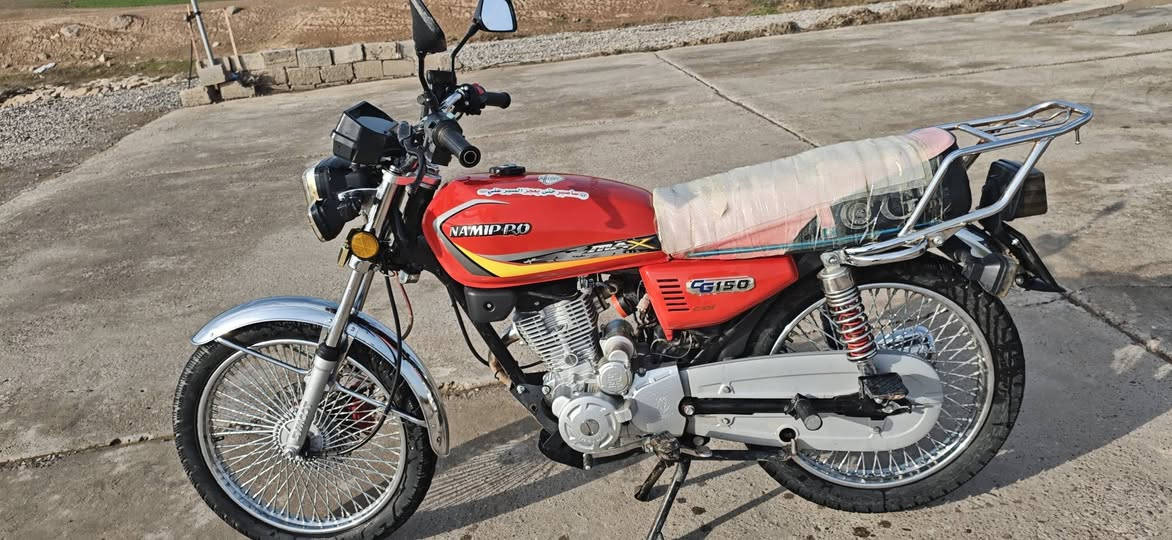 سلام عليكم موطور للبيع موديل 2025 منفيس شغيل عن بعد مطور تصعده وتمشي ماتحط علي ربع السعر 650وبي مجال. رقم الهاتف ***********
