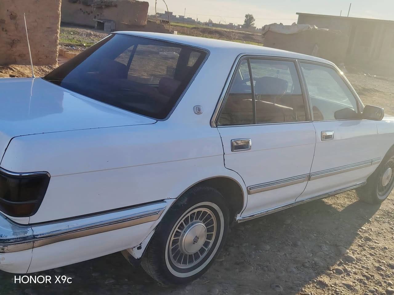 السلام عليكم #للبيع سيدان موديل 89 رقم صلاح الدين دولي سنويه ل28 كير ومحرك بطه 2500شرط يسار اصلي صبغ حزام بدون ضربه شرط تحويل ***********
