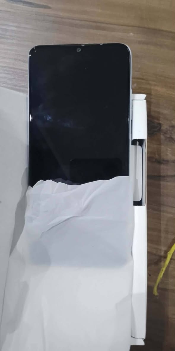 بمناسبة قدوم سنه جديده تلفونات جديد اصلي غير مستخدم شرط الفحص تكدر تاخذه #هديه او الك
***********
