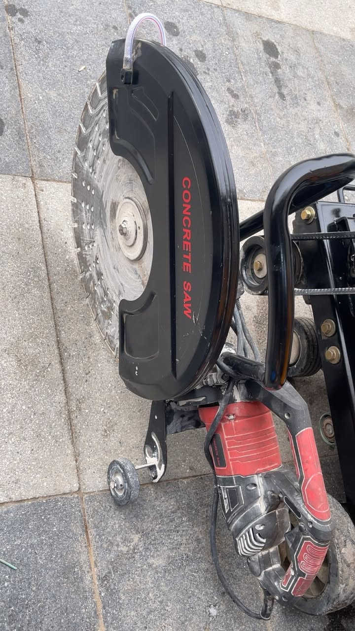 بسم الله الرحمن الرحيم يعلن مكتب المصطفى للجمله
عن تجهز كافه الانشائيات بأسعار تنافسيه 
#جمله     #مفرد
توصيل كافه المحافظات 
عنوان بغداد باب الشرجي الطيران
للستفسار الاتصال: ***********
