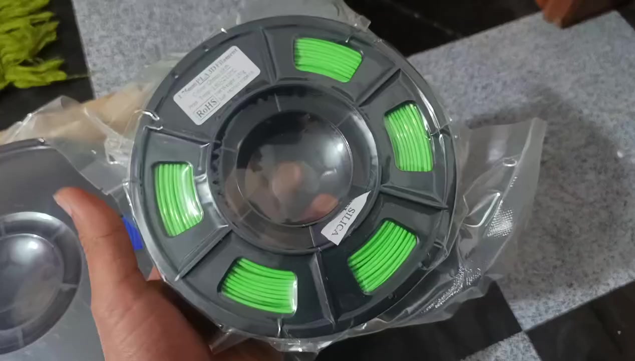 سلام عليكم
هذا الفلمنت للبيع 

الجبير وزن كيلو

و الصغير ربع كيلو

اثنينهن للبيع

 

السعر 25 غير شامل التوصيل 

تواصل ***********

او ماسنجر او واتساب متواجد
