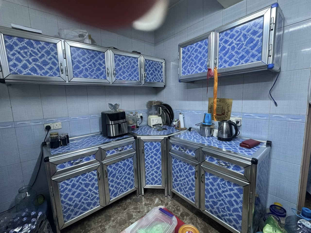 اغراض بيت للبيع
ديوان قنفات كورنر  ٢٤٥*٣٥٠
كاونترات مطبخ
تلفزيون قياس ٣٢  عادي


**إذا كنت صاحب هذا الإعلان وتريد حذفه لأي سبب، رجاءا أرسل رسالة إلى الدعم الفني**