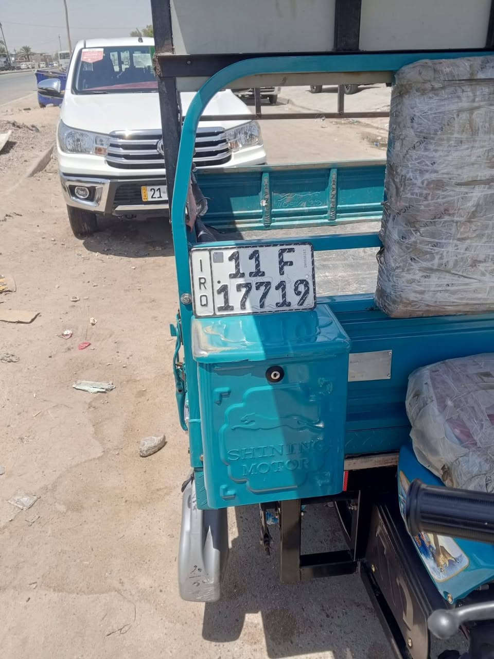 سلام عليكم ستوته للبيع مديل 2023رقم وسنويه سعر 3ملاين و800وبيه مجال مكان بغداد التفضيلية /***********
