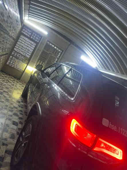 جيب 2020لمتدد فول مواصفات  حادث جاملغ او بنيد او صار بيها حزام جمالية او اثر شخوط بصيطة 
1 فتحة سقف
2 صندوق كهرباء
3 لايت زنون 
4 تشغيل عن بعد 
5 رادار خلفي 
6 رادار جانبي(نقط عمياء)
7 كشنات تدفئة 
8 كشنات كهرباء 
9 كشنات خزن ميموري 
10 تبريد ثلج ❄️ 
سيارة خير من الله او بلعافية على الياهذها 
السعر 190 اوبيها مجال***********
